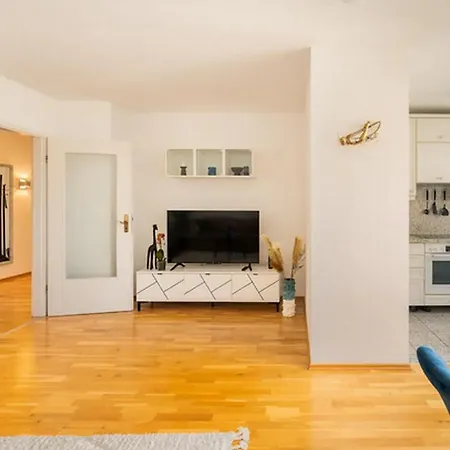 Modern 3 Bedroom Near Oktoberfest München
