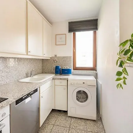 Modern 3 Bedroom Near Oktoberfest * München